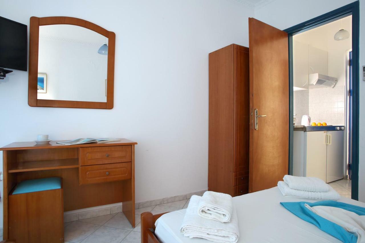 Theocharis Bros - Studios Apartments Áyios Nikítas 외부 사진