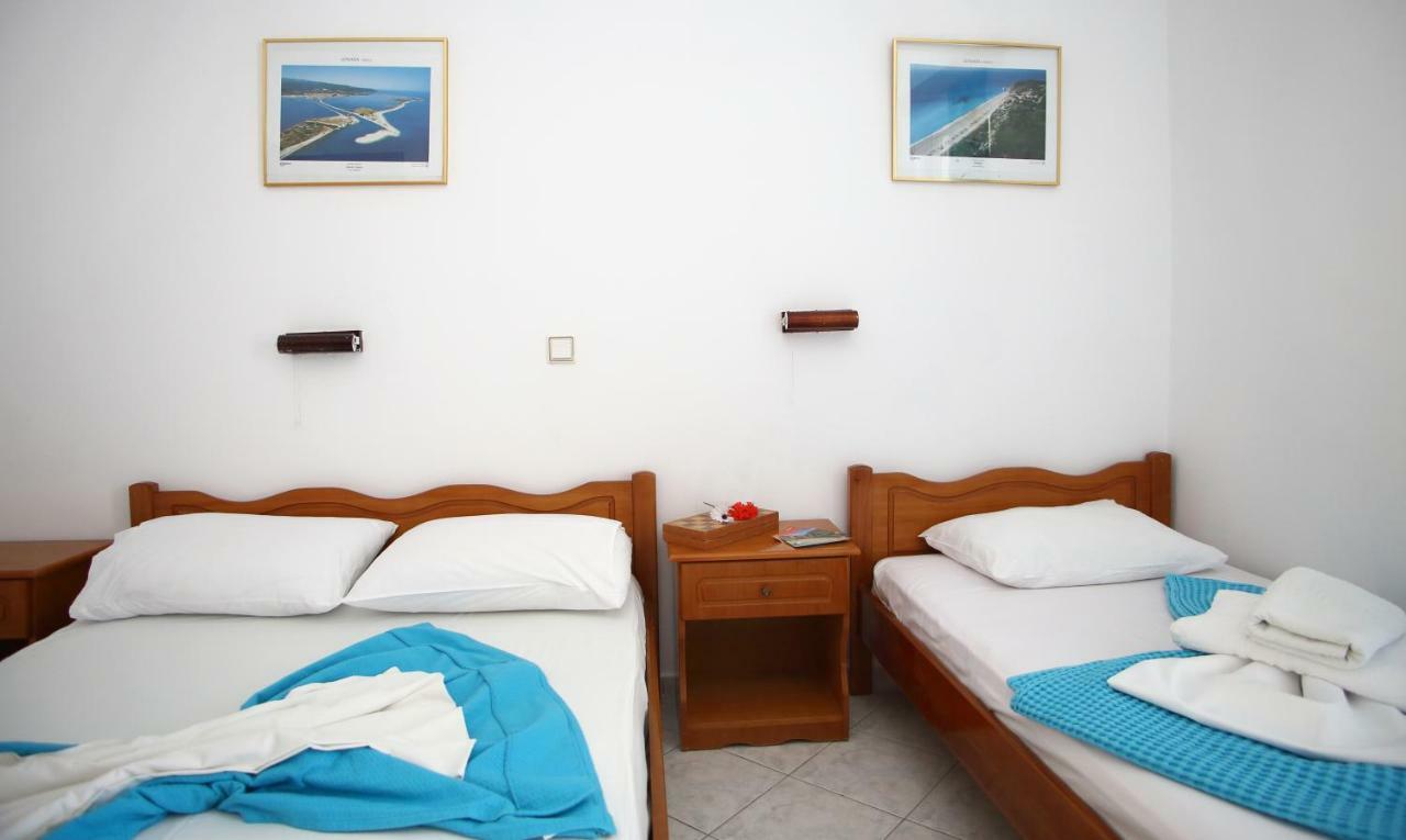 Theocharis Bros - Studios Apartments Áyios Nikítas 외부 사진