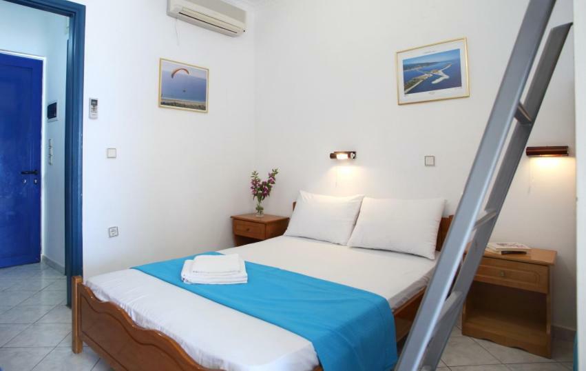Theocharis Bros - Studios Apartments Áyios Nikítas 외부 사진