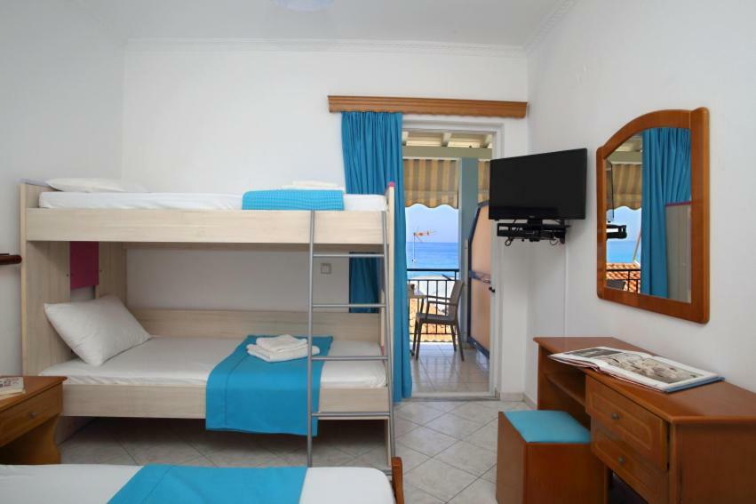 Theocharis Bros - Studios Apartments Áyios Nikítas 외부 사진